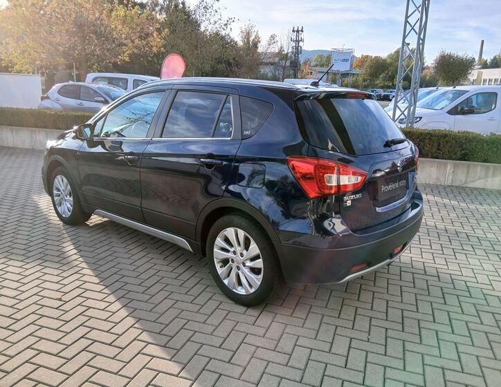 Suzuki SX4 S-Cross 4