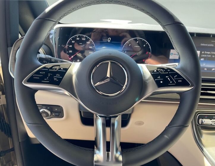 Mercedes-Benz Třídy V 11