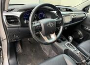 Toyota Hilux 7