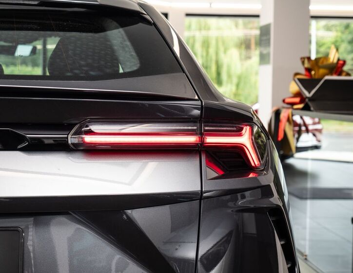 Lamborghini Urus 25