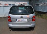 Volkswagen Touran 5
