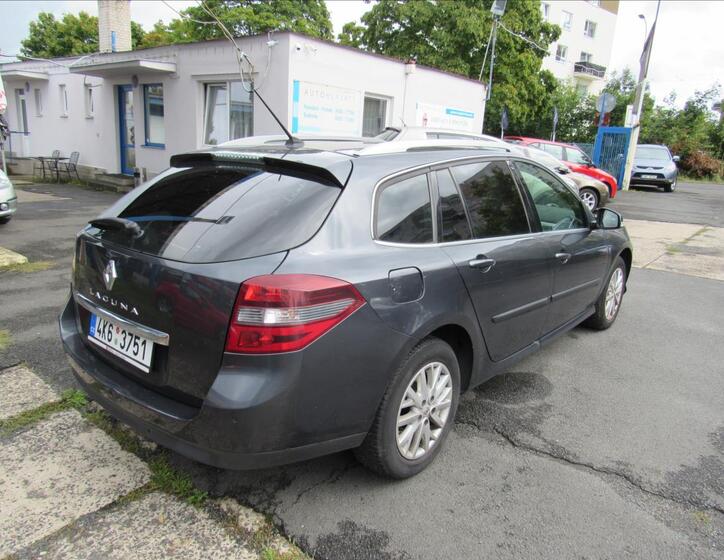 Renault Laguna 6