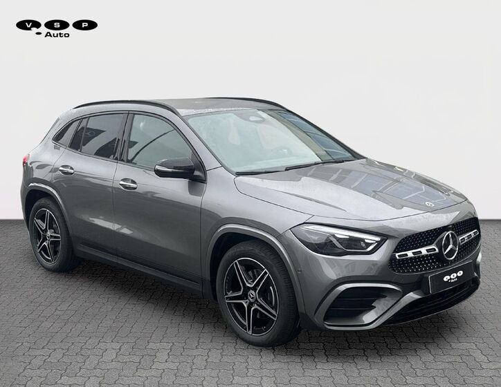 Mercedes-Benz GLA 7
