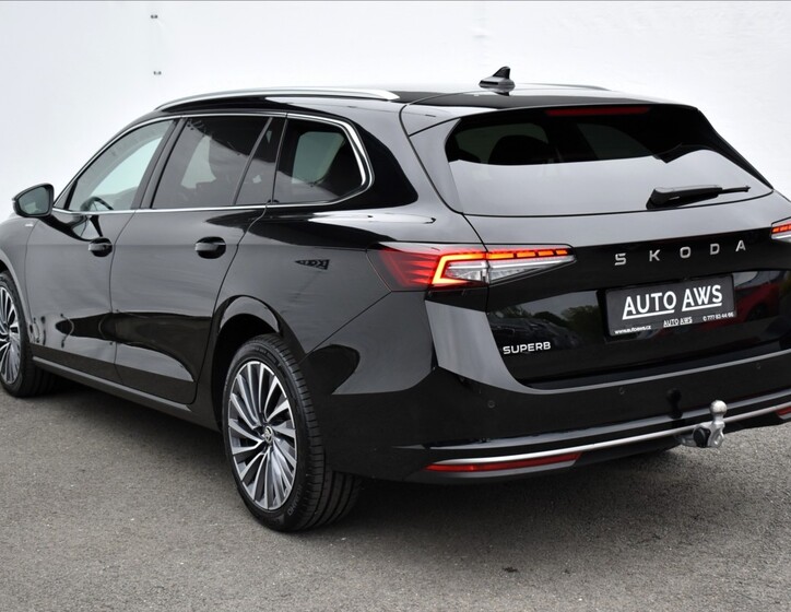 Škoda Superb 12