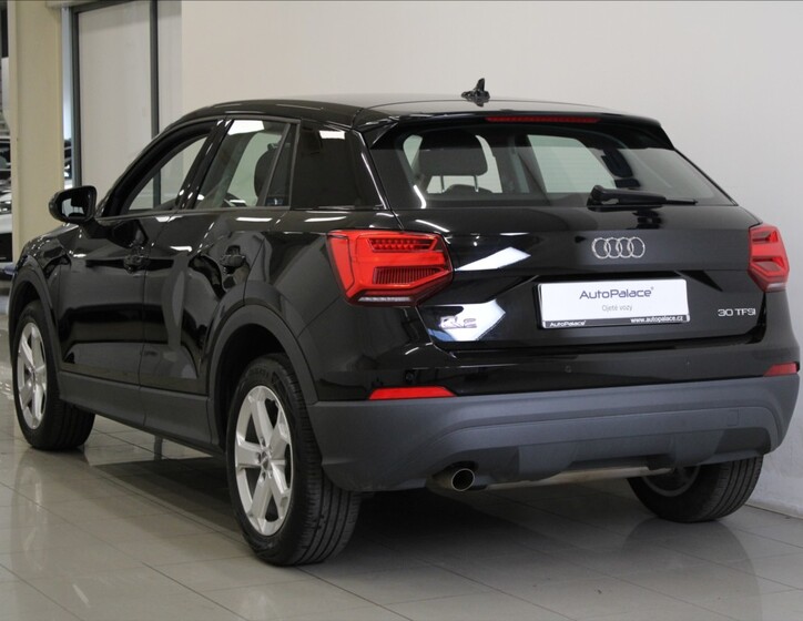 Audi Q2 3