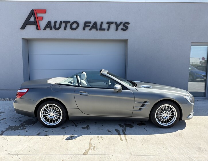 Mercedes-Benz SL 9