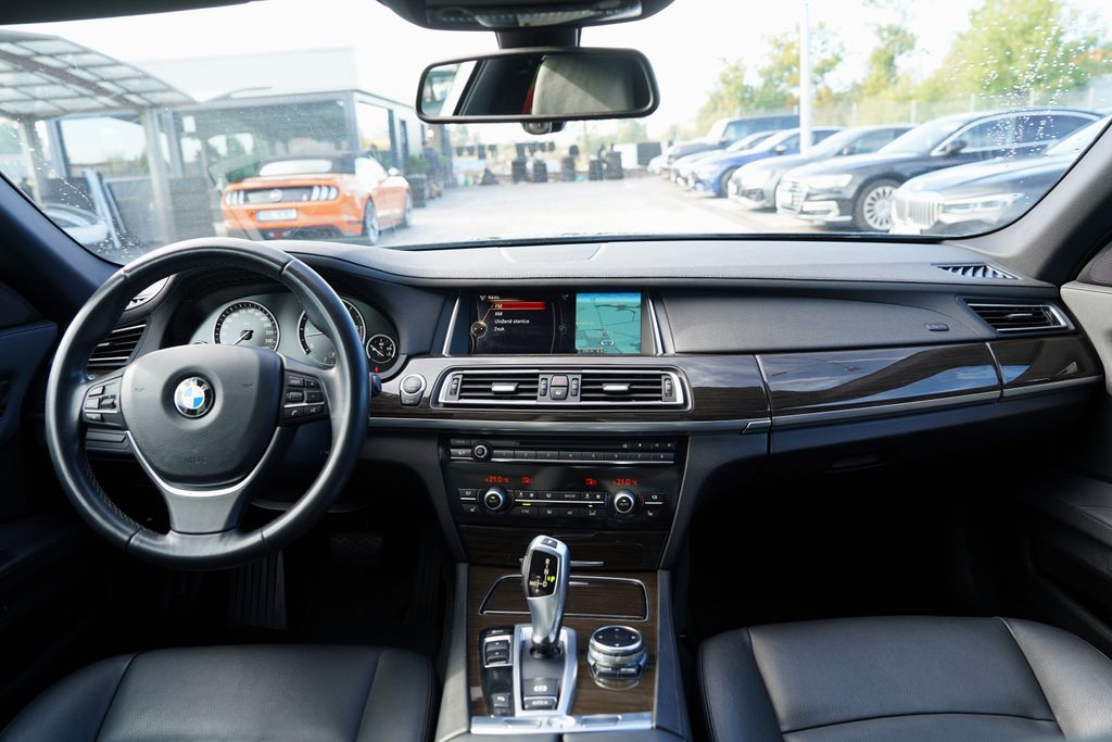 BMW Řada 7