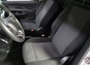 Toyota ProAce 9