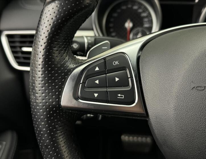 Mercedes-Benz GLE 10