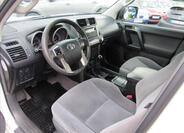 Toyota Land Cruiser 9