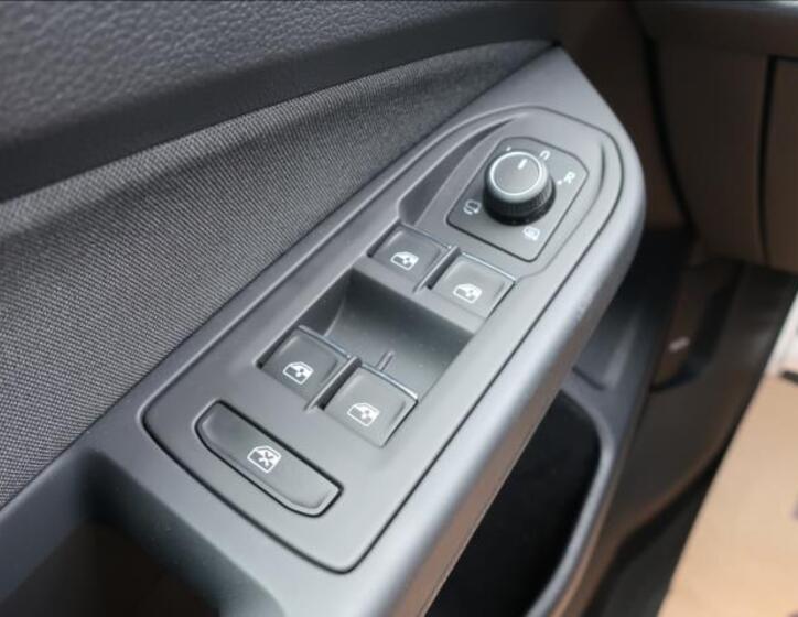 Volkswagen Golf 28