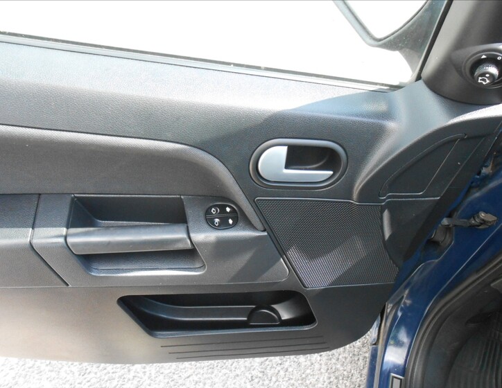 Ford Fusion 17