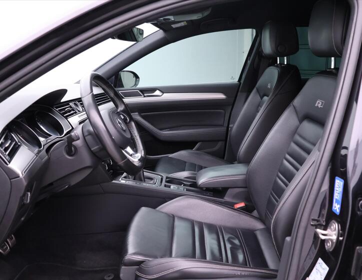 Volkswagen Passat 12