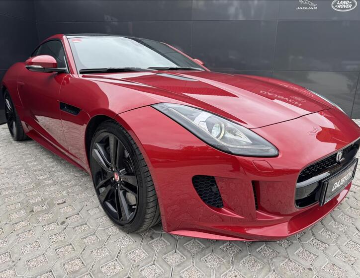 Jaguar F-Type 21