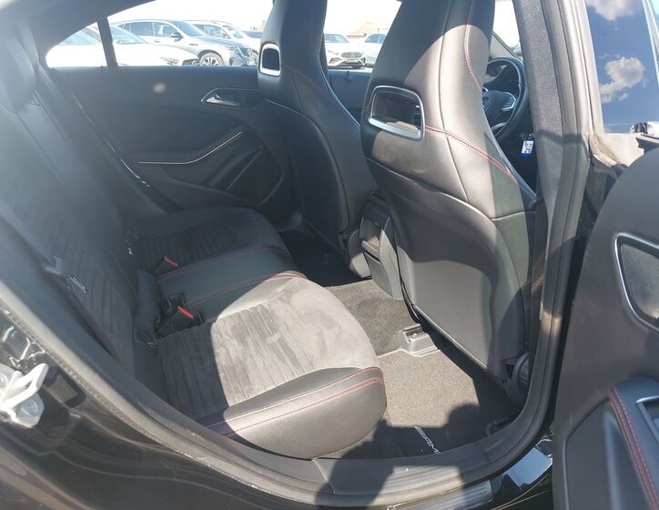 Mercedes-Benz CLA 11