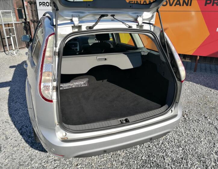 Ford Focus 12