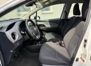 Toyota Yaris 8
