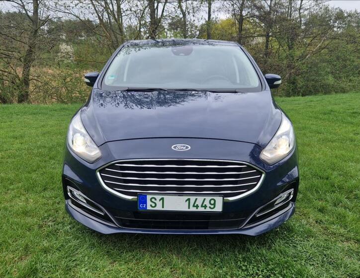 Ford S-MAX 8