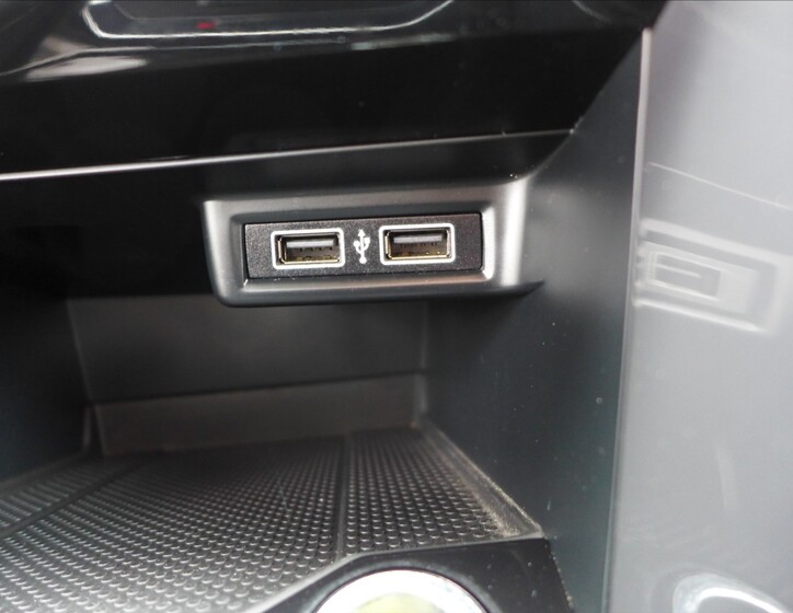 Volkswagen T-Roc 27