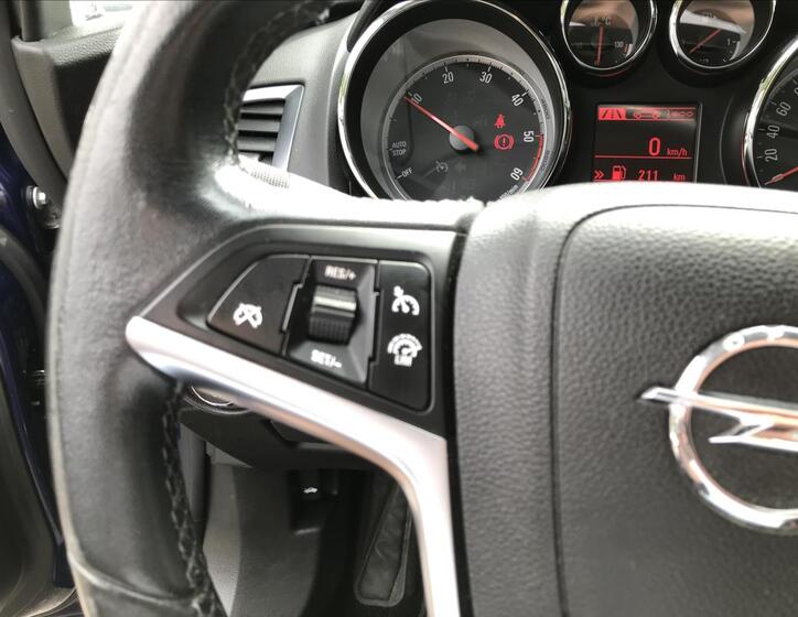 Opel Astra 12