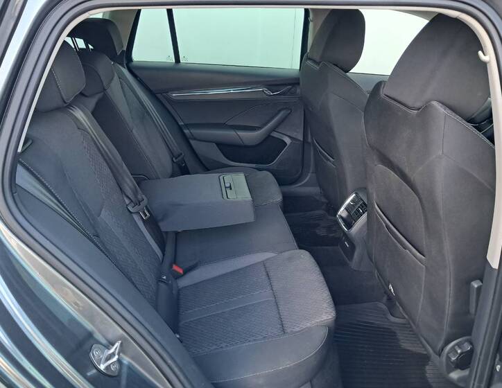 Škoda Octavia 23