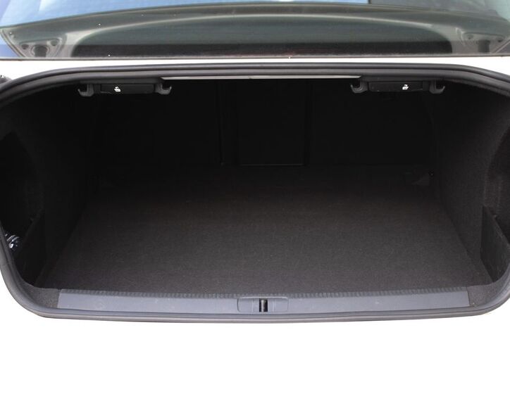 Volkswagen Passat 24