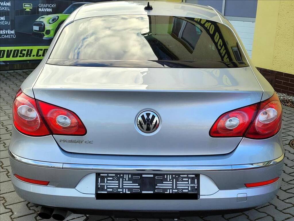 Volkswagen Passat CC 12