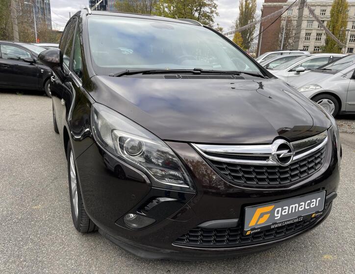 Opel Zafira 26