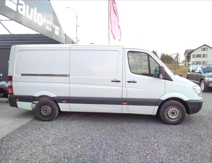 Mercedes-Benz Sprinter 12