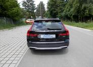 Volvo V90 8