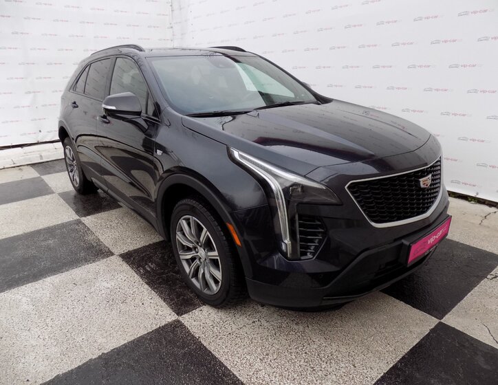 Cadillac XT4 5