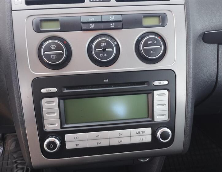 Volkswagen Touran 16