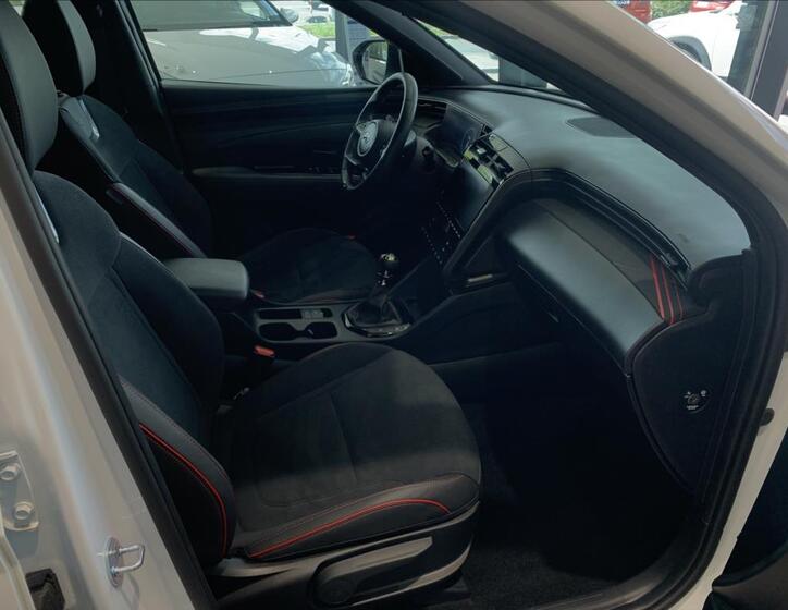 Hyundai Tucson 48