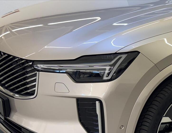 Volvo XC90 5