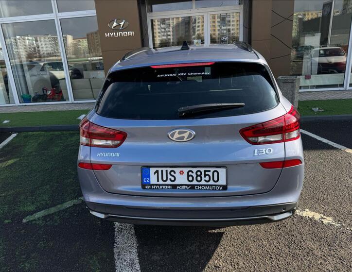 Hyundai i30 4