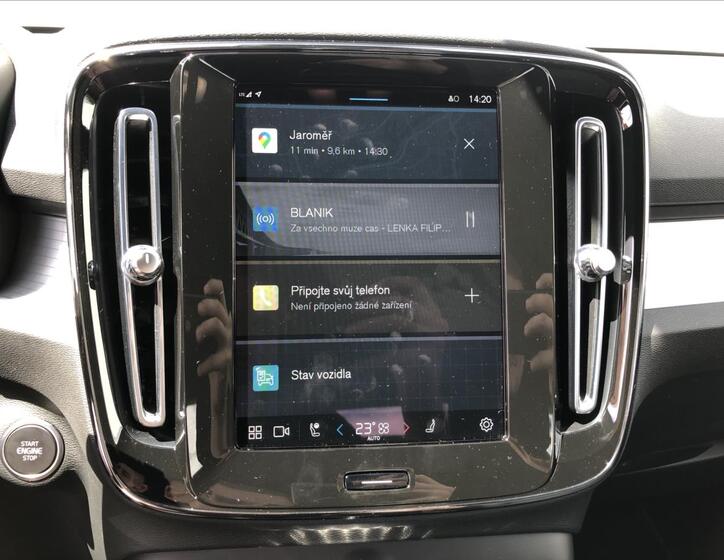 Volvo XC40 19