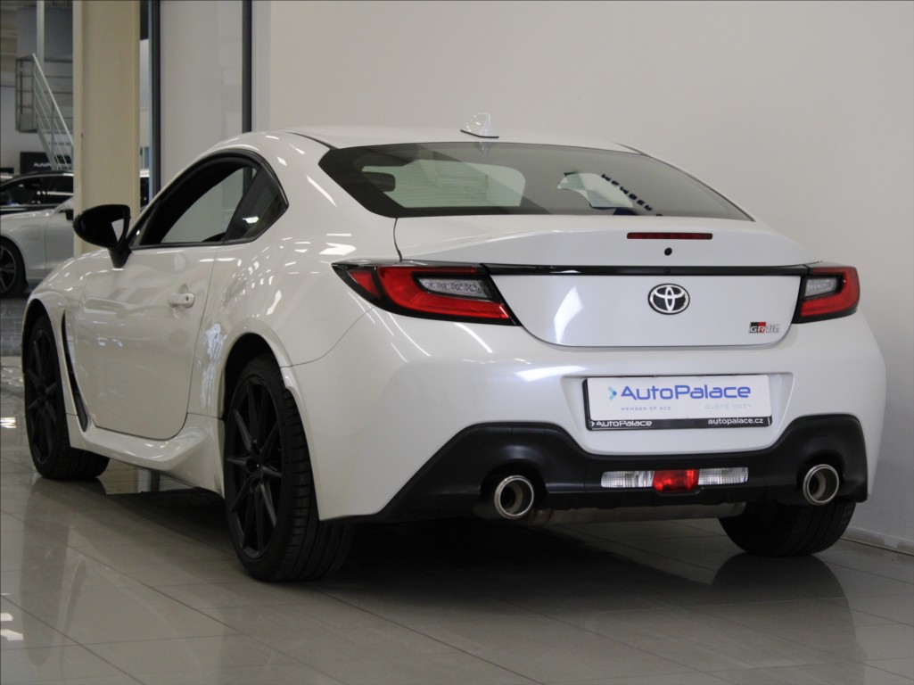 Toyota GR86