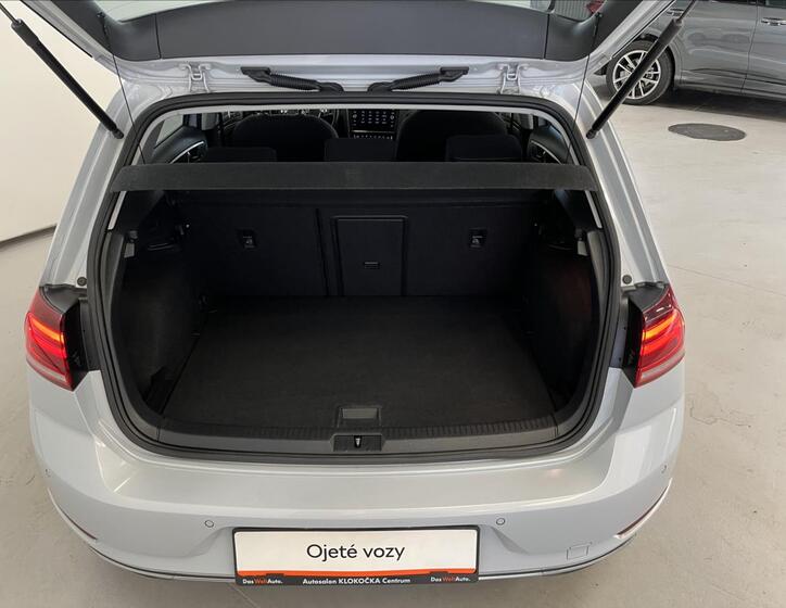 Volkswagen Golf 29