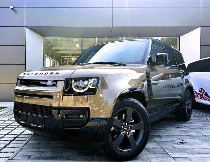 Land Rover Defender 1
