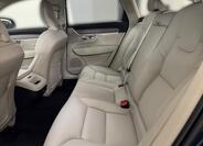 Volvo V90 11
