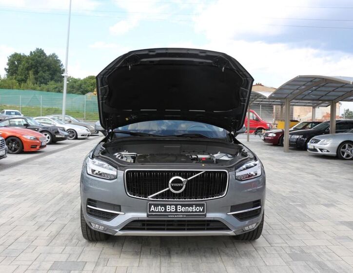 Volvo XC90 12