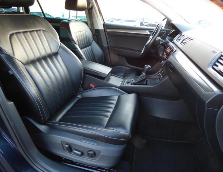 Škoda Superb 69