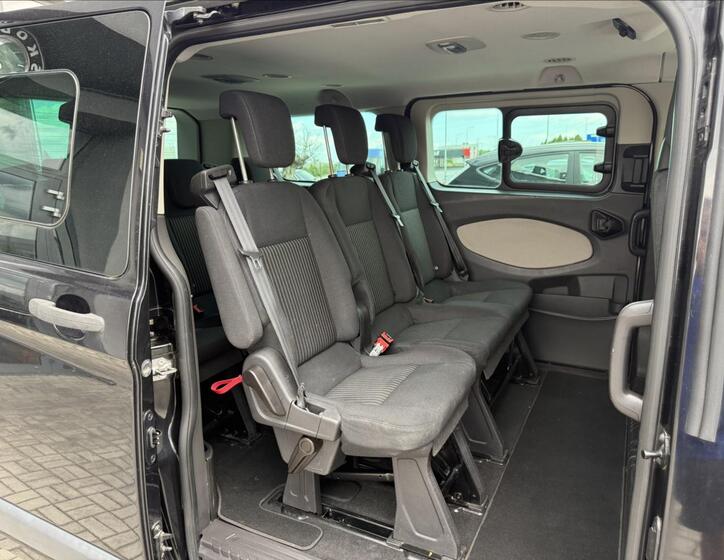Ford Tourneo 18