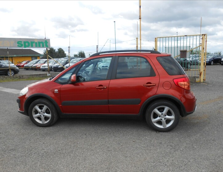 Suzuki SX4 11