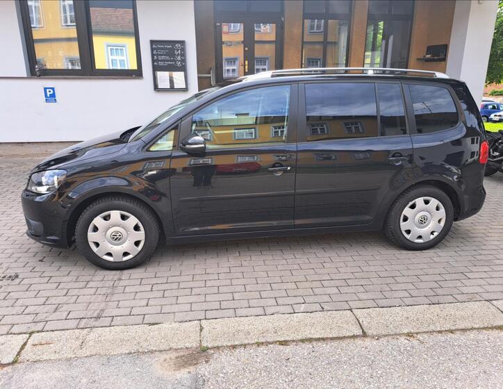 Volkswagen Touran 5