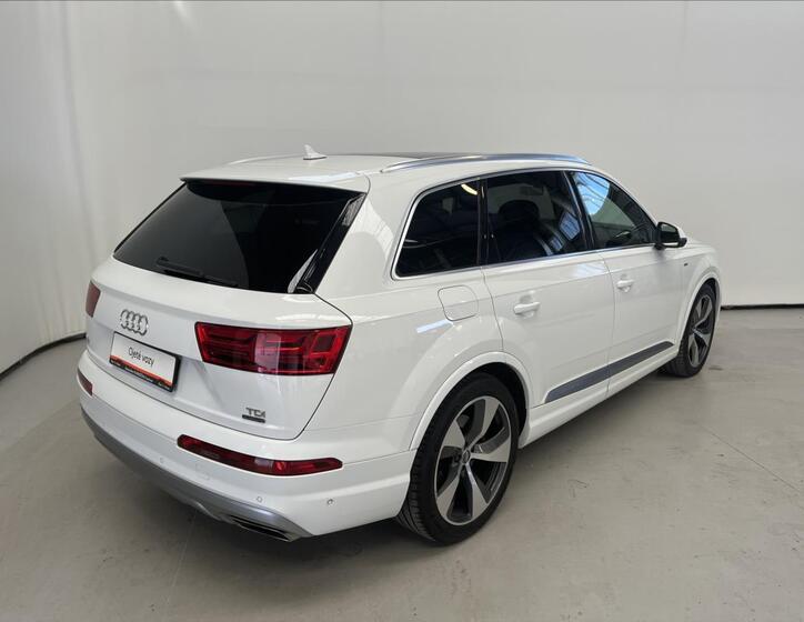 Audi Q7 2