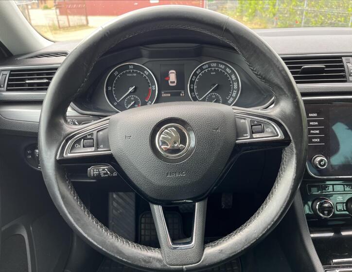 Škoda Superb 14