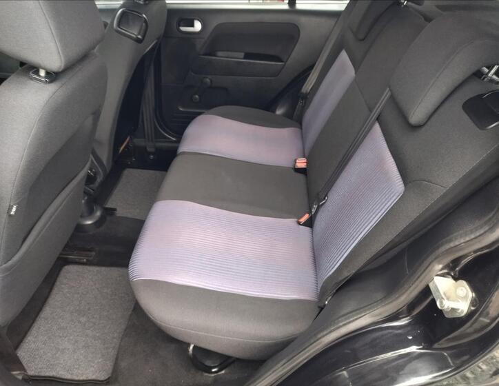 Ford Fusion 12