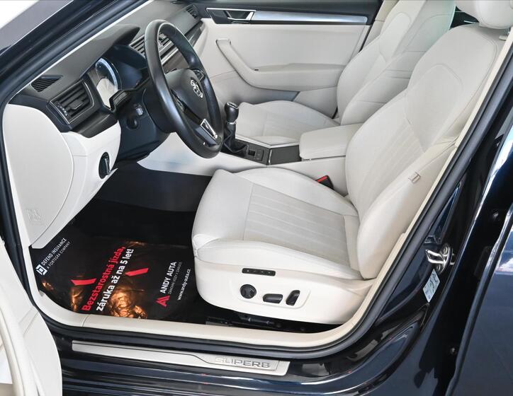 Škoda Superb 9
