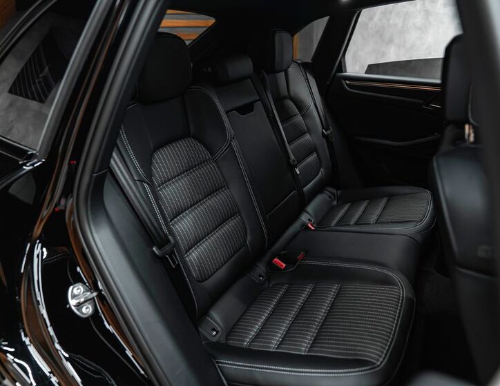 Porsche Macan 30